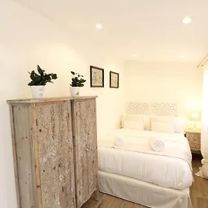 sitges-centre-mediterranean-house.catalonia-hotels.com/